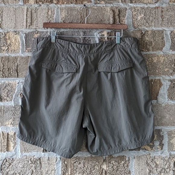 Eastern Mountain Sports Forest Brown 100% Nylon Hiking Shorts Size 16 - Picture 2 of 7